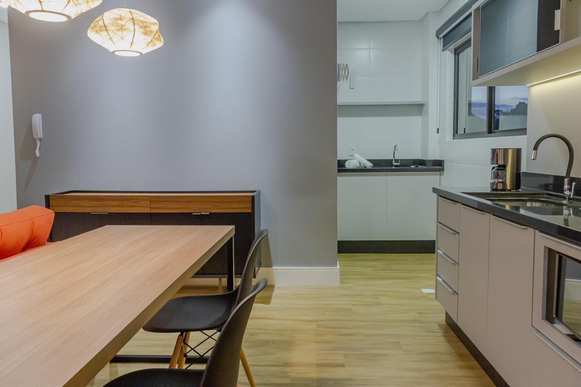 公寓 Sapphire Studios: Conforto No Corrego Grande P528